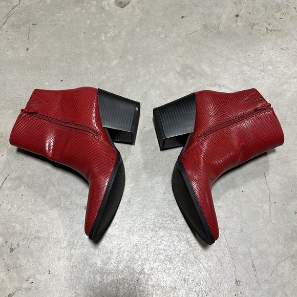 Kaari Blue Red‎ Pointed Toe Ankle Boots Size 7M  | Boots, Ankle boot / Ww-25 - Picture 2 of 7